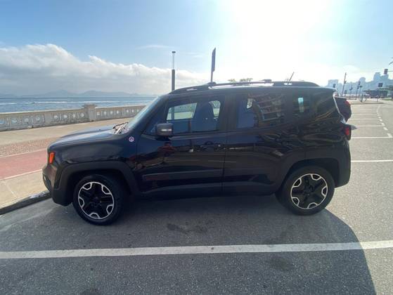 JEEP RENEGADE 2.0 16V TURBO DIESEL TRAILHAWK 4P 4X4 AUTOMÁTICO JEEP RENEGADE 2.0 16V TURBO DIESEL TRAILHAWK 4P 4X4 AUTOMÁTICO
